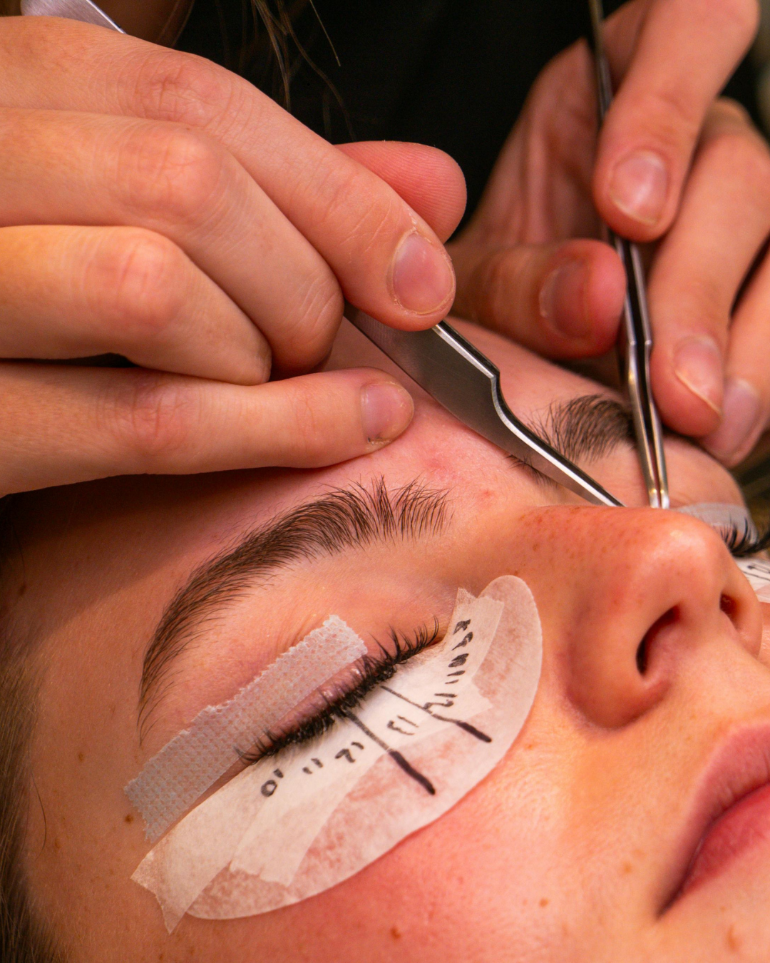 Best eyelashes extension near me