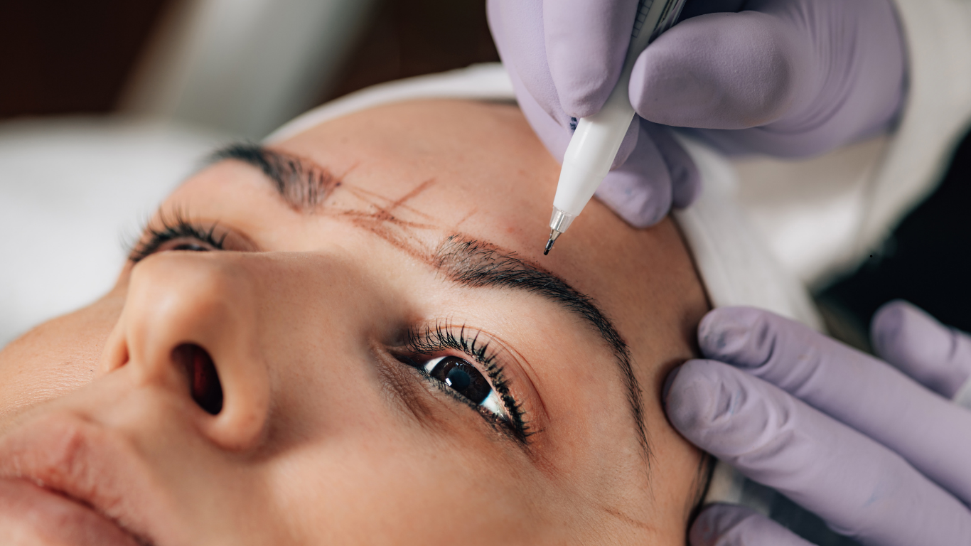Salon eyebrow threading service