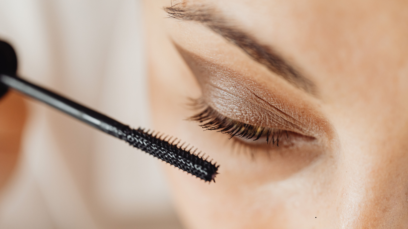 Eyelash Extension In Dehradun