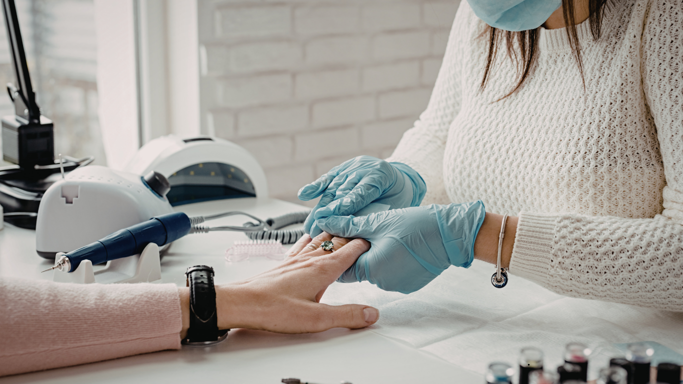 Manicure salon Dehradun