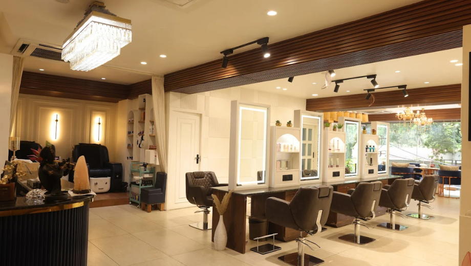 Yt Studio - Best Unisex Salon In Dehradun